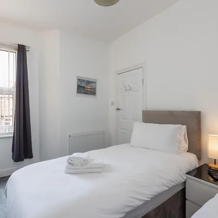 Coastal Escape Close To North Bay- Pet Friendly בית נופש
