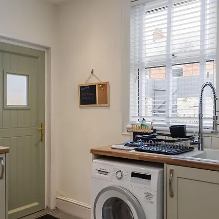 Coastal Escape Close To North Bay- Pet Friendly * 스카버러