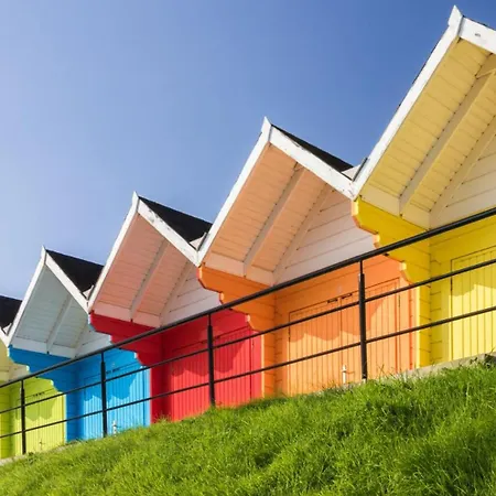 Coastal Escape Close To North Bay- Pet Friendly 펜션 스카버러