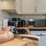 Ferienhaus Coastal Escape Close To North Bay- Pet Friendly *